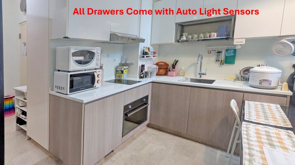 Woodhaven 4-Room Loft kitchen